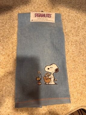 Peanuts Light Blue Easter Hand Kitchen Towel New with Tags
